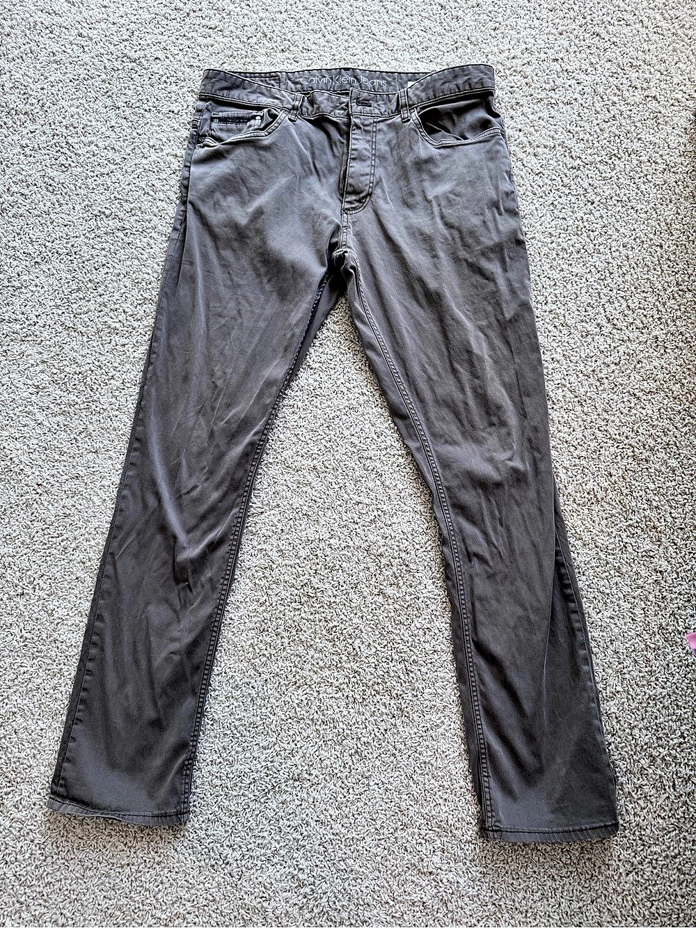 Calvin Klein Jeans Slim Straight Gray Jeans Waist 34 x Inseam 32